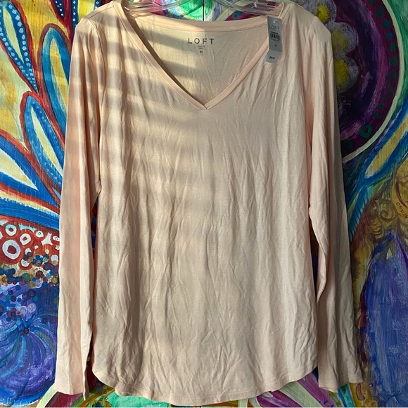 V Neck Long Sleeve Loft Tee Shirt Light Pink Rayon Spandex Size M New - Picture 3 of 7